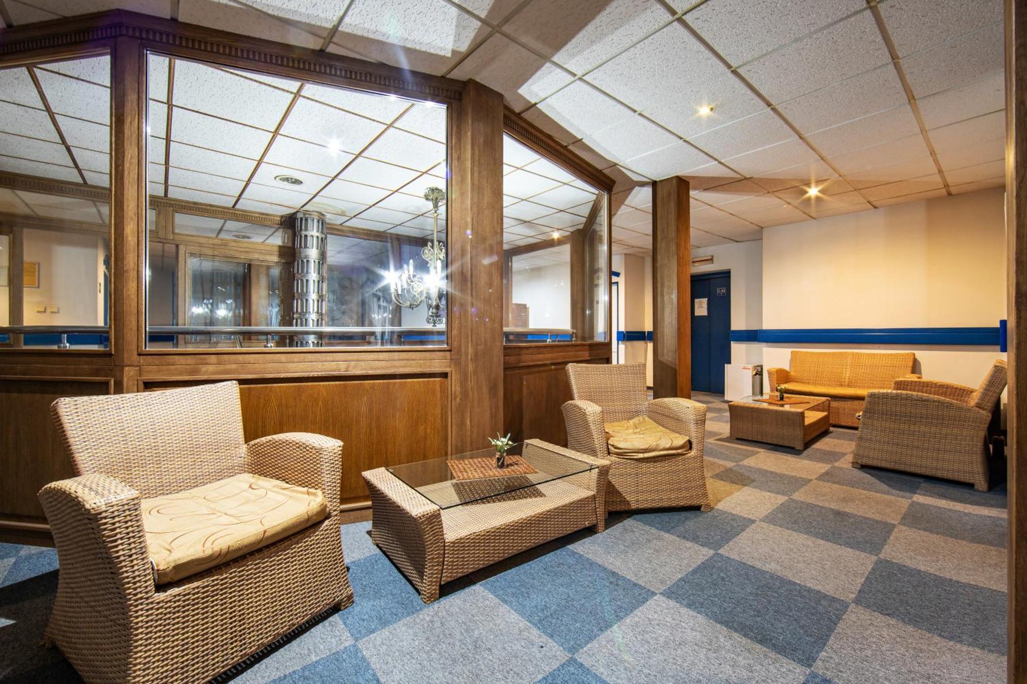 Hotel Armales Stakcin Екстер'єр фото