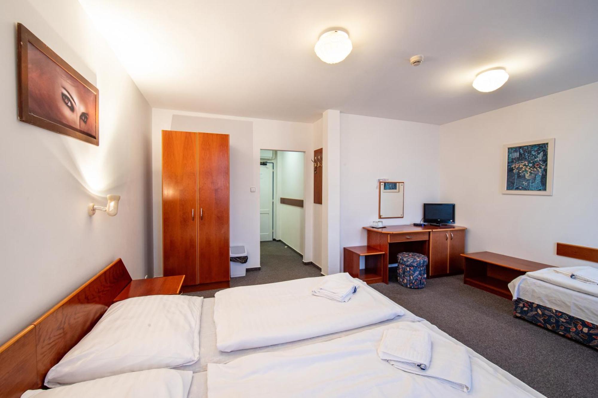 Hotel Armales Stakcin Екстер'єр фото