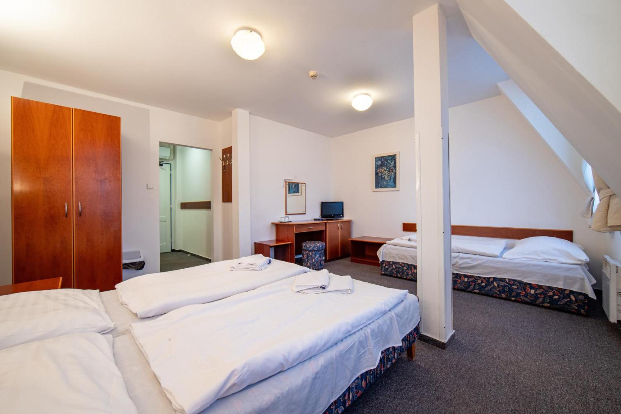 Hotel Armales Stakcin Екстер'єр фото